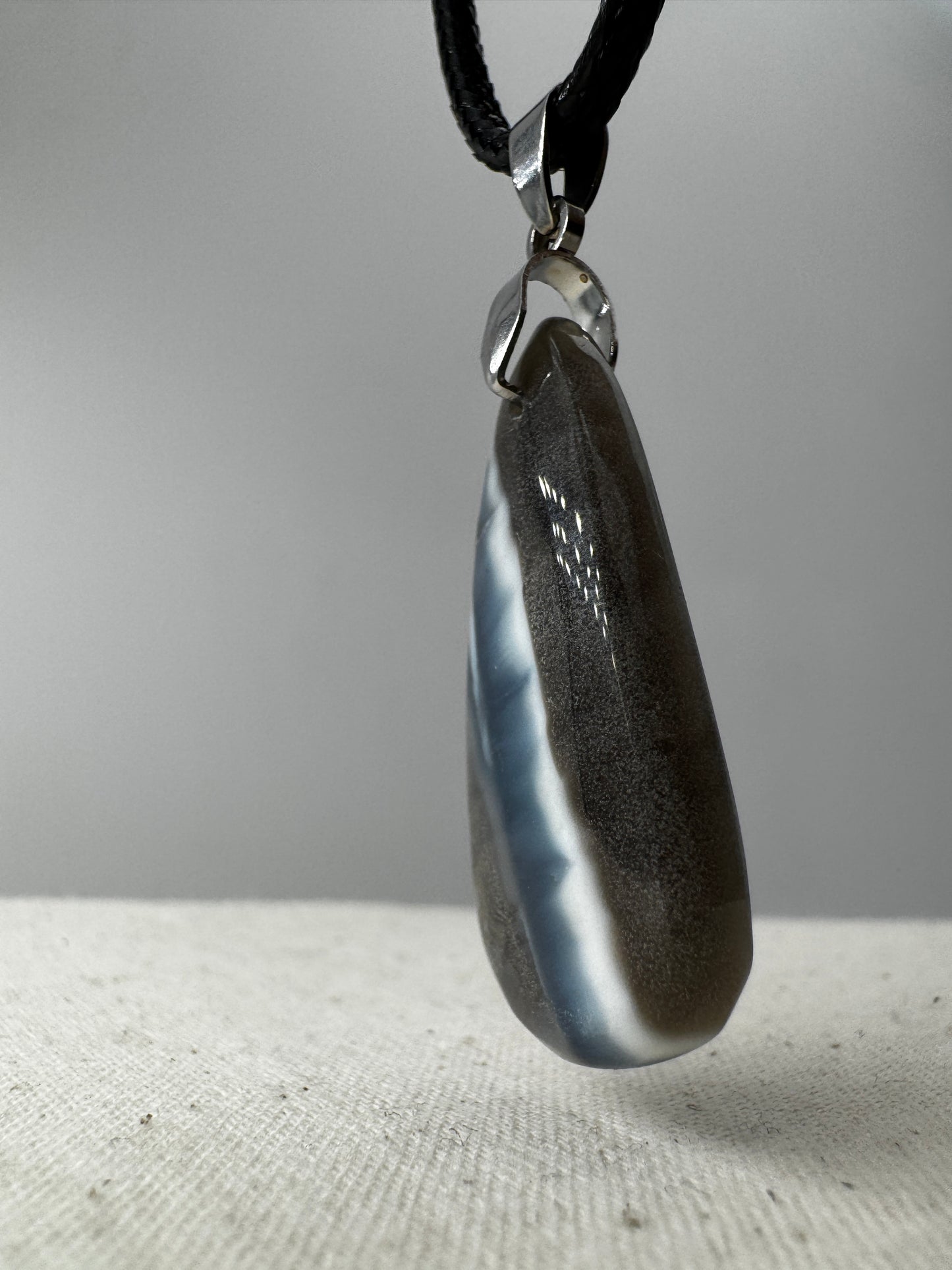 Owyhee Blauer Opal Anhänger BA8