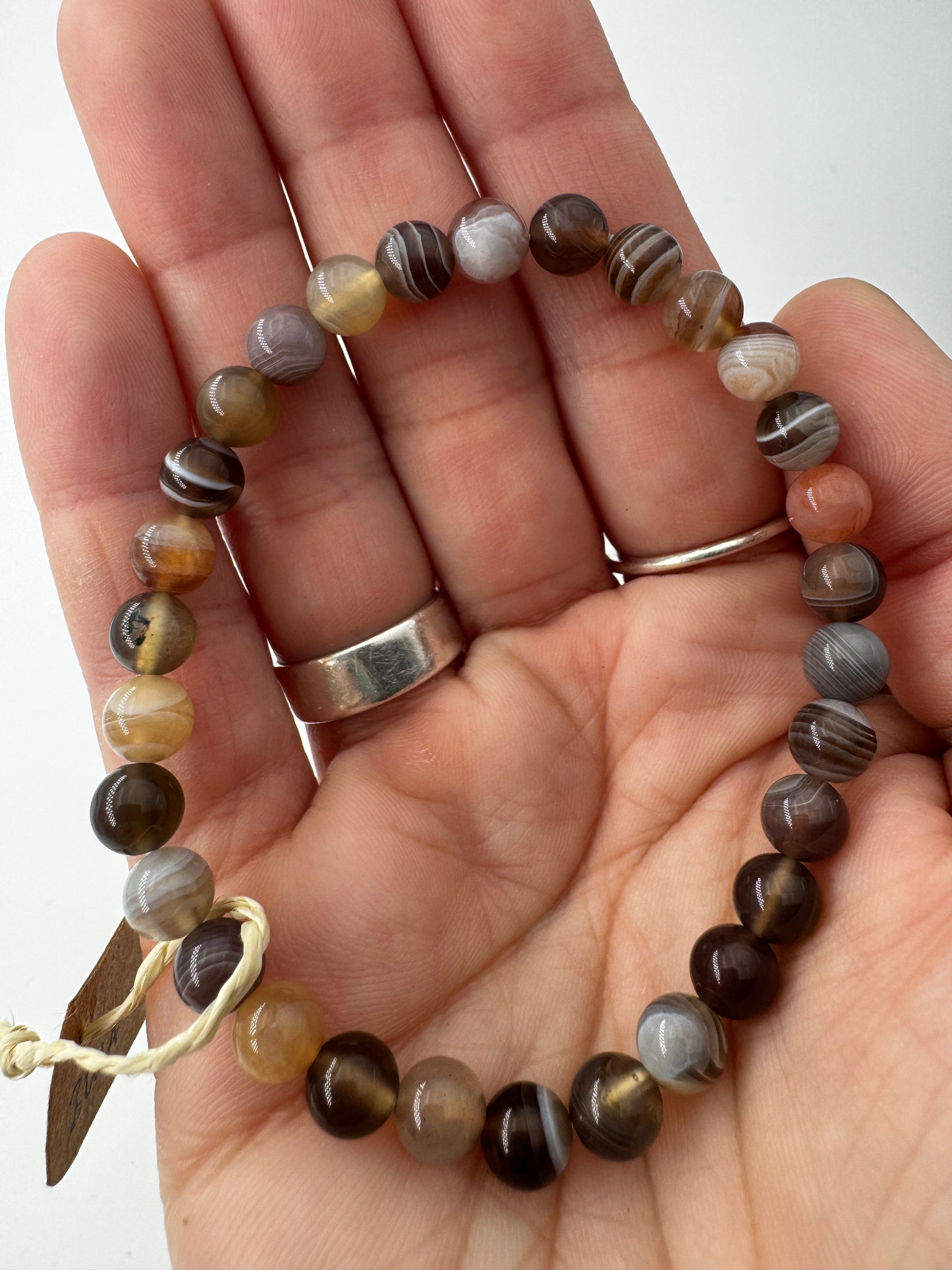 Achat Kugelarmband, mikrokristalliner Quarz mit charakteristischer Banding-Struktur