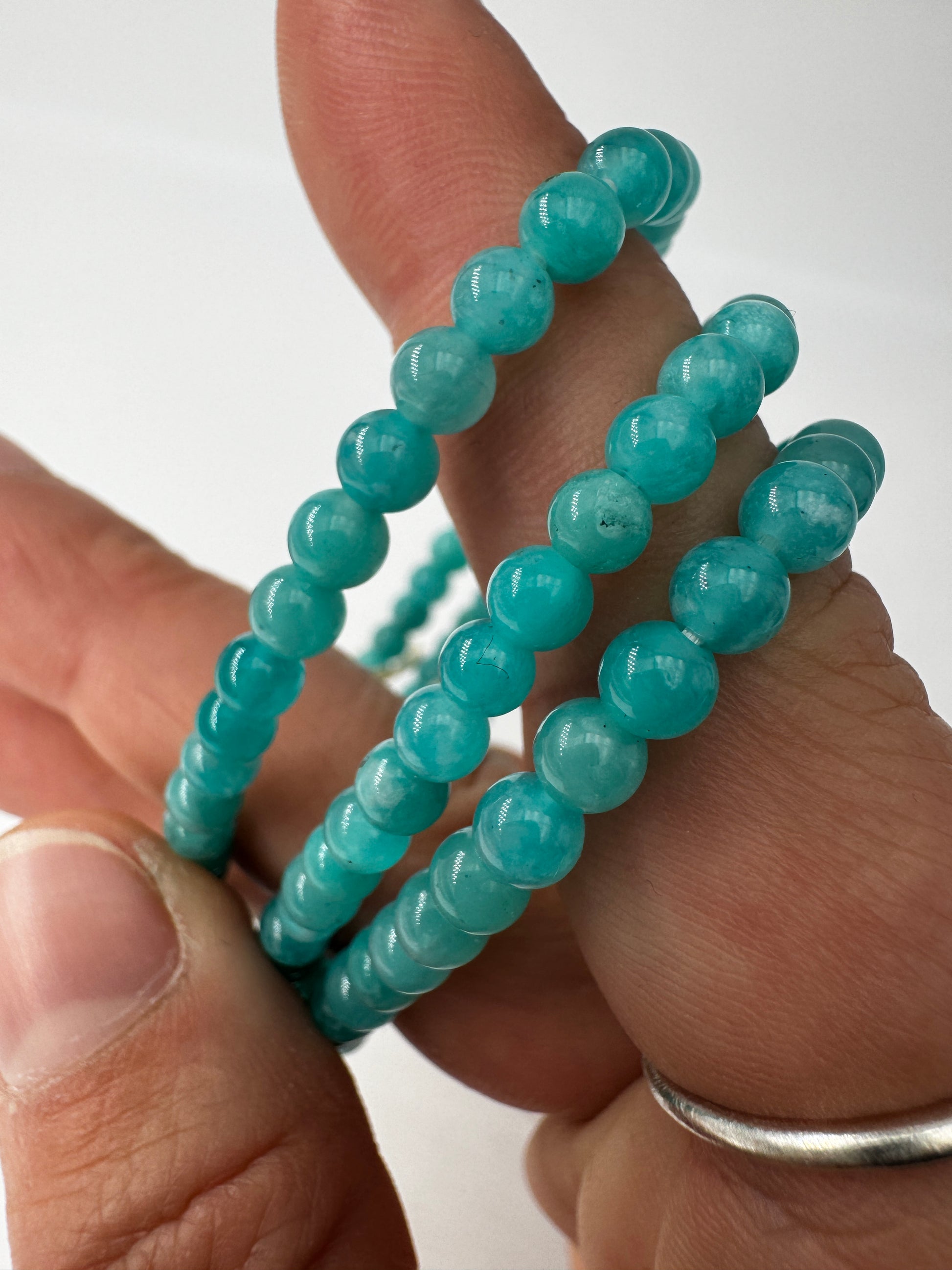 Armband aus echten Amazonit-Perlen, 4 mm, intensives Blaugrün, Umfang 19 cm – hochwertiger Mineralschmuck für Sammler.
