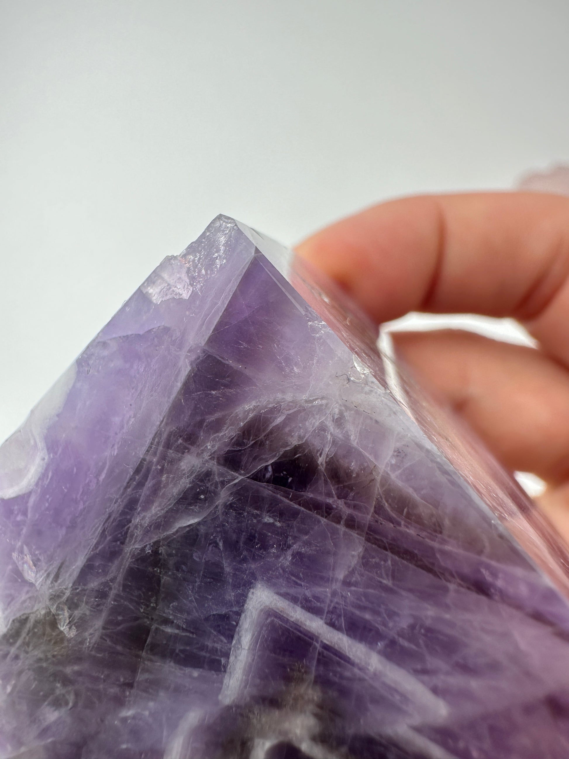 Amethyst mit Quarz Würfel AW27, ca. 3,6 cm, violetter Amethyst mit klarem Quarz – B-Ware mit kleiner Macke an einer Kante