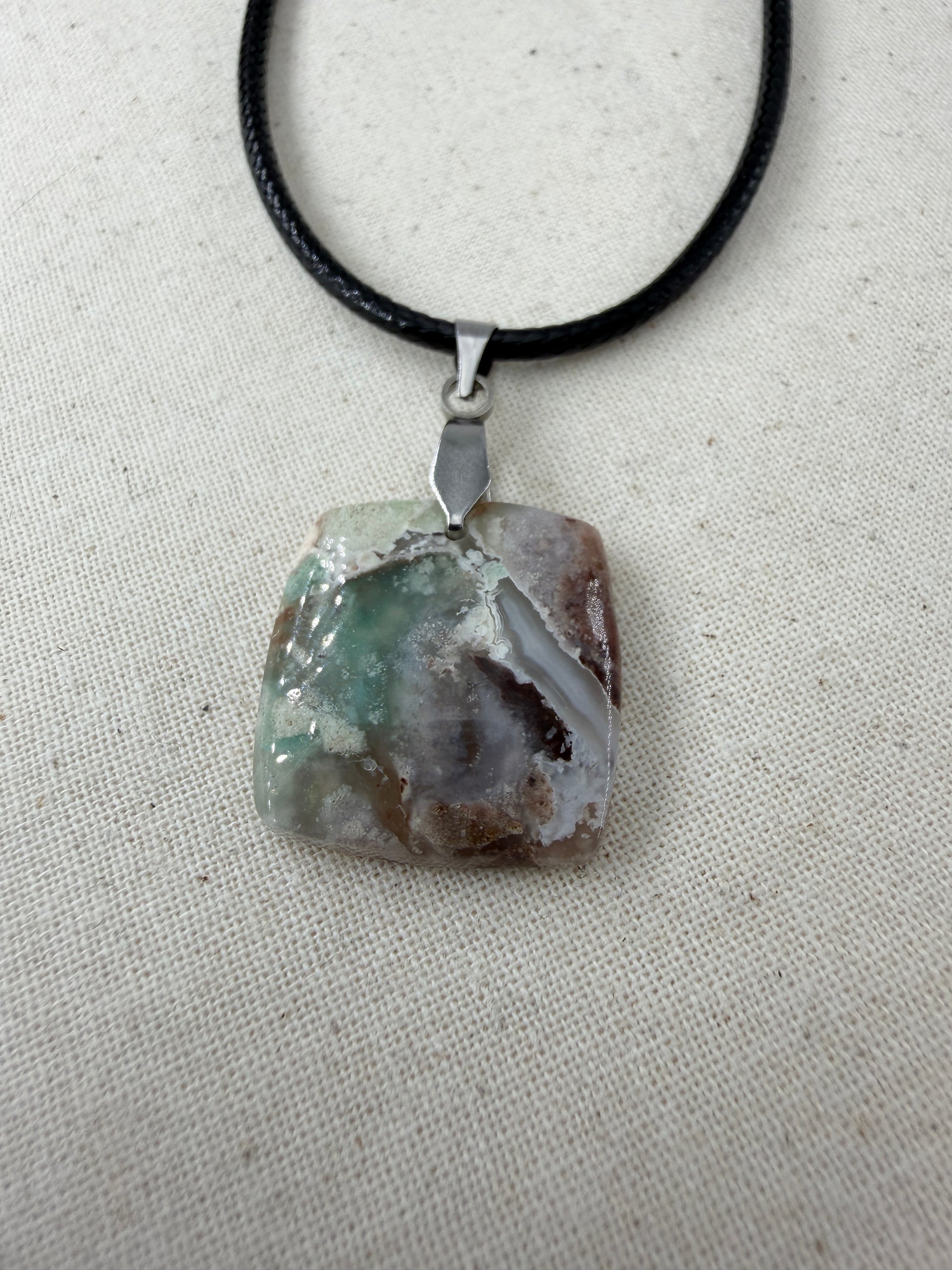 Aquaprase Cabochon-Anhänger AP11 mit Edelstahl-Clip – zartes Blaugrün, ca. 2,1 × 2 cm