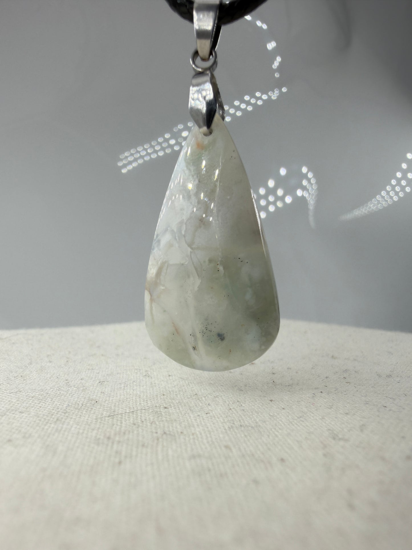 Aquaprase Cabochon-Anhänger AP13 mit Edelstahl-Clip – zartes Blaugrün, großzügige Form, ca. 3,6 × 1,9 cm
