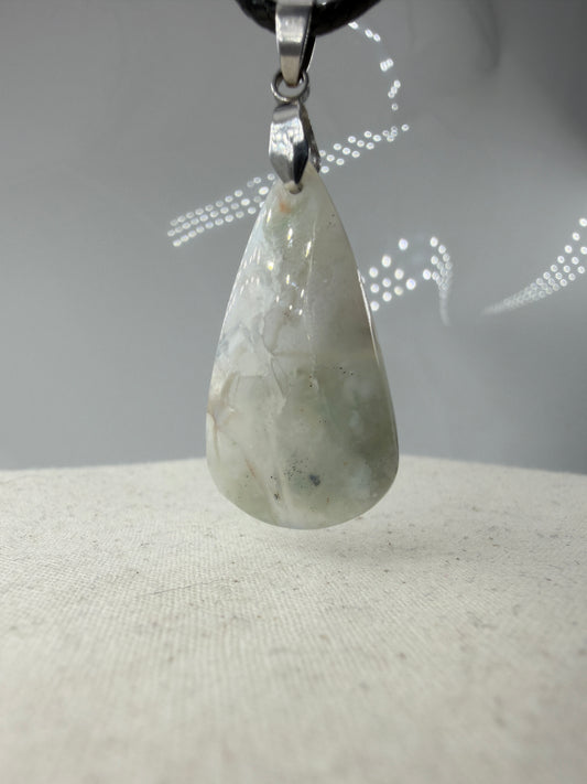 Aquaprase Cabochon-Anhänger AP13 mit Edelstahl-Clip – zartes Blaugrün, großzügige Form, ca. 3,6 × 1,9 cm