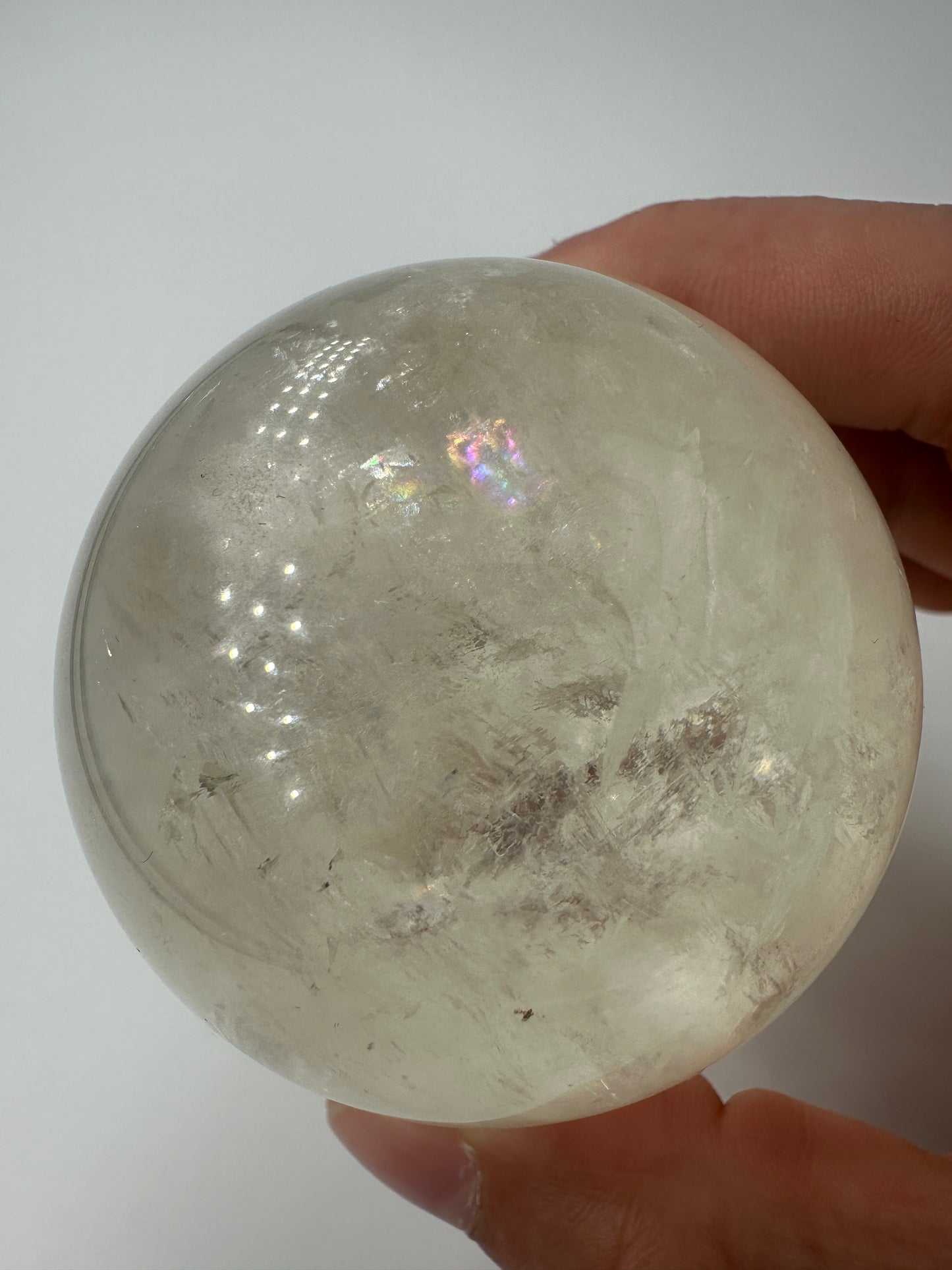 Calcit Kugel CK54 aus Optischem Calcit (Isländischer Doppelspat), Ø 5,5 cm, transparent mit Glasglanz