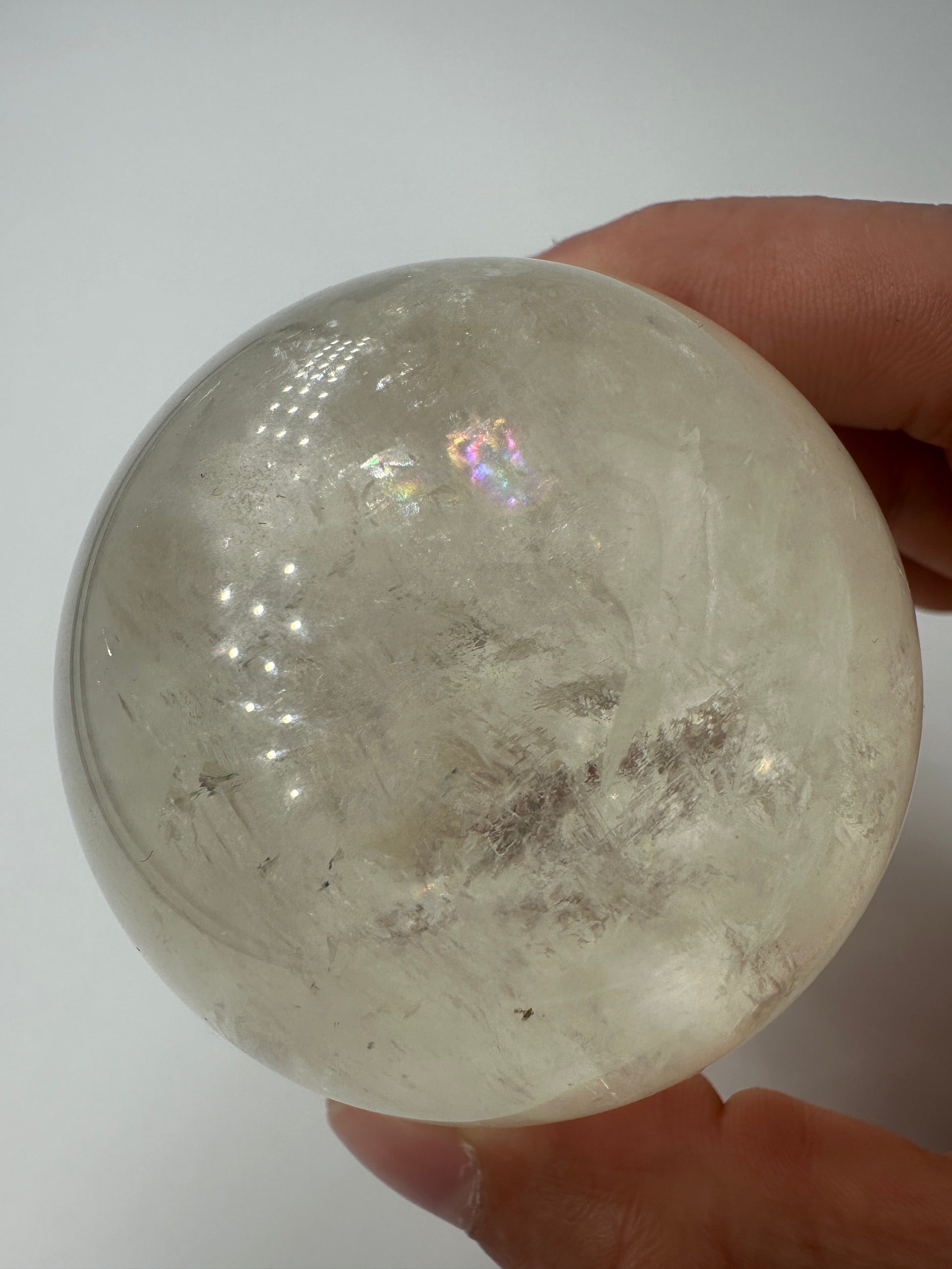 Calcit Kugel CK54 aus Optischem Calcit (Isländischer Doppelspat), Ø 5,5 cm, transparent mit Glasglanz