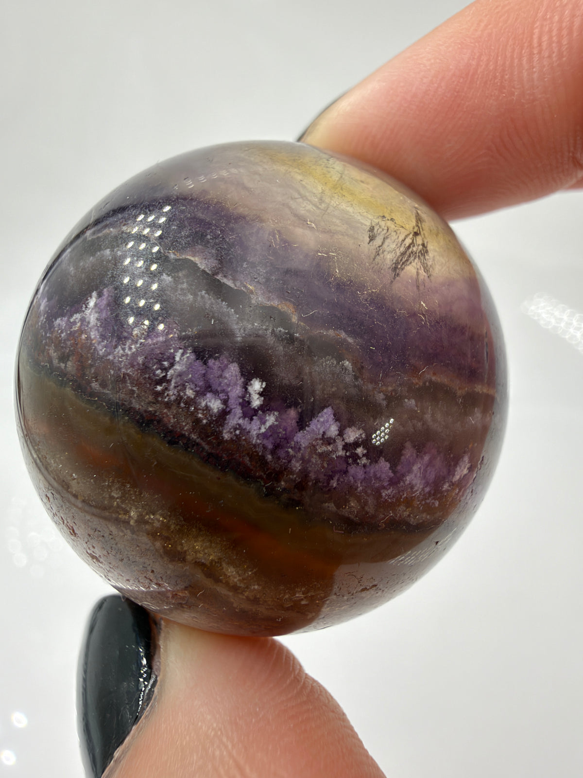 Fluoritkugel mit Garteneinschlüssen und Pyrit, Durchmesser 3,6 cm