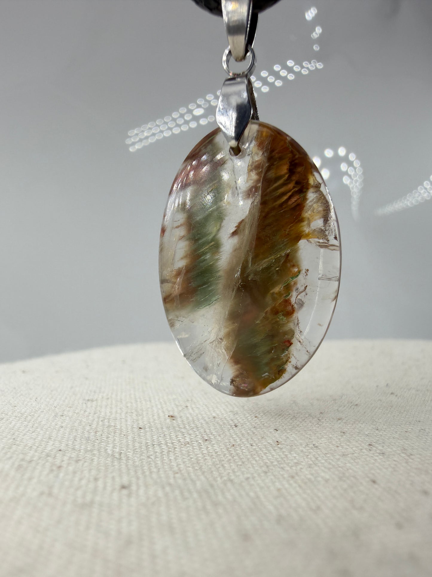 Gartenquarz Cabochon-Anhänger GA14 mit Edelstahl-Clip – natürliche Mineraleinschlüsse, ca. 3 × 2,1 cm