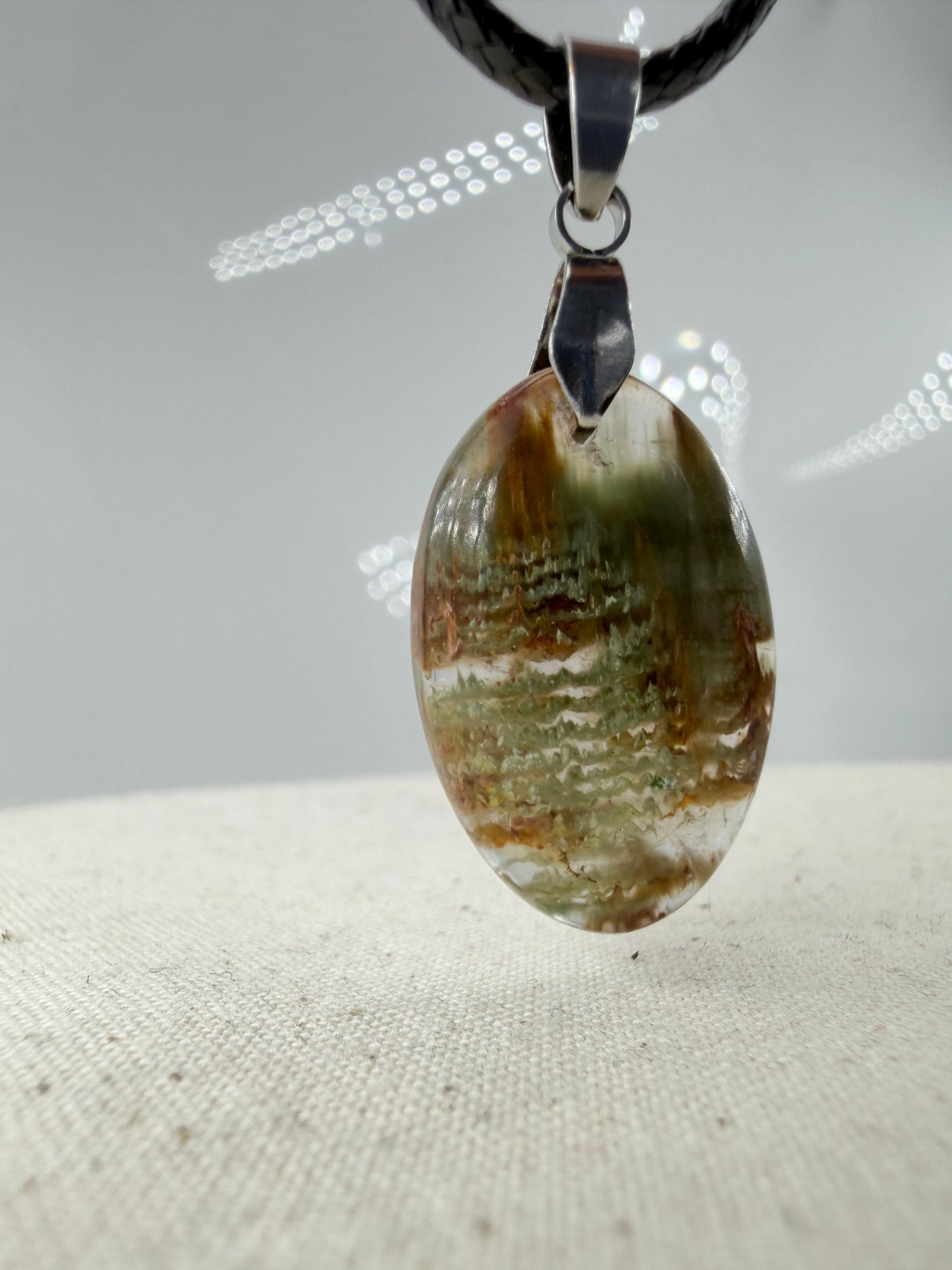 Gartenquarz Cabochon-Anhänger GB10 mit Edelstahl-Clip – natürliche Mineraleinschlüsse, ca. 2,6 × 1,7 cm