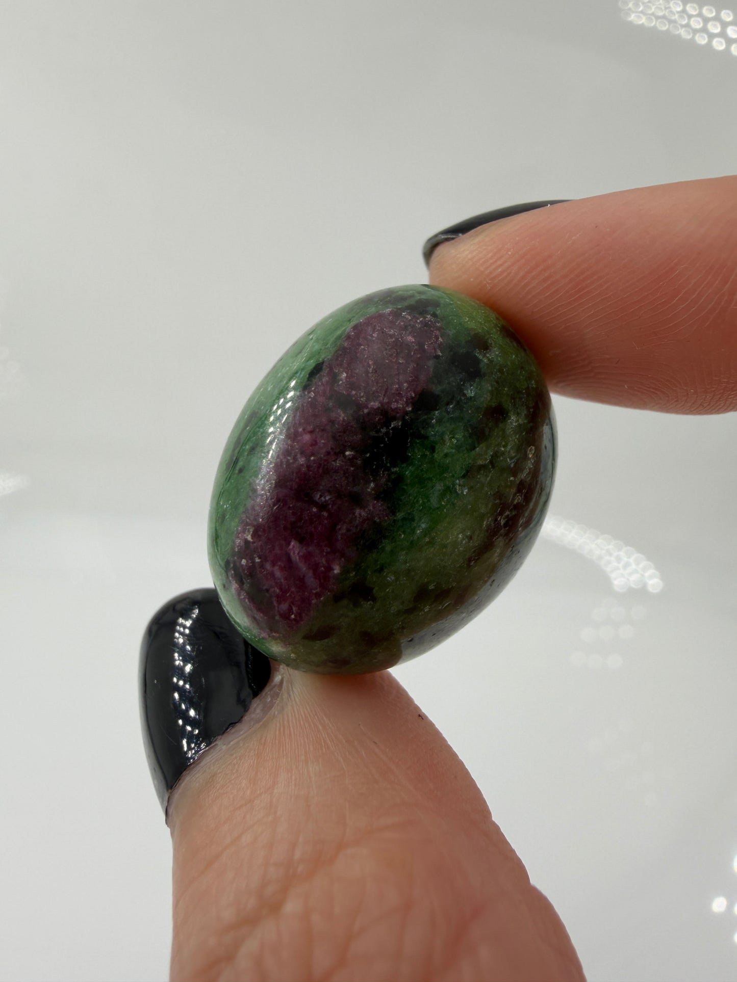 Rubin in Zoisit Trommelsteine