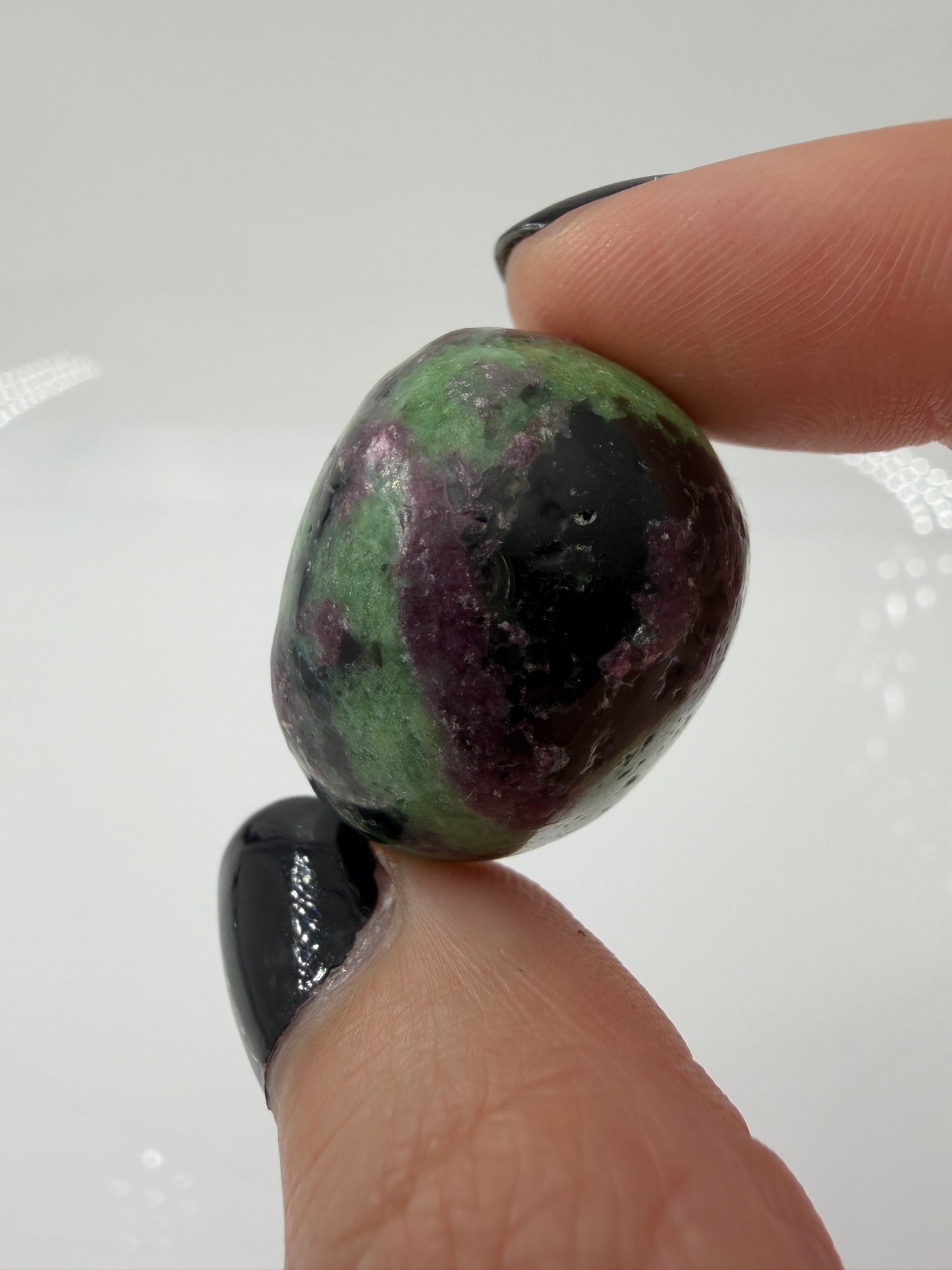 Rubin in Zoisit Trommelsteine