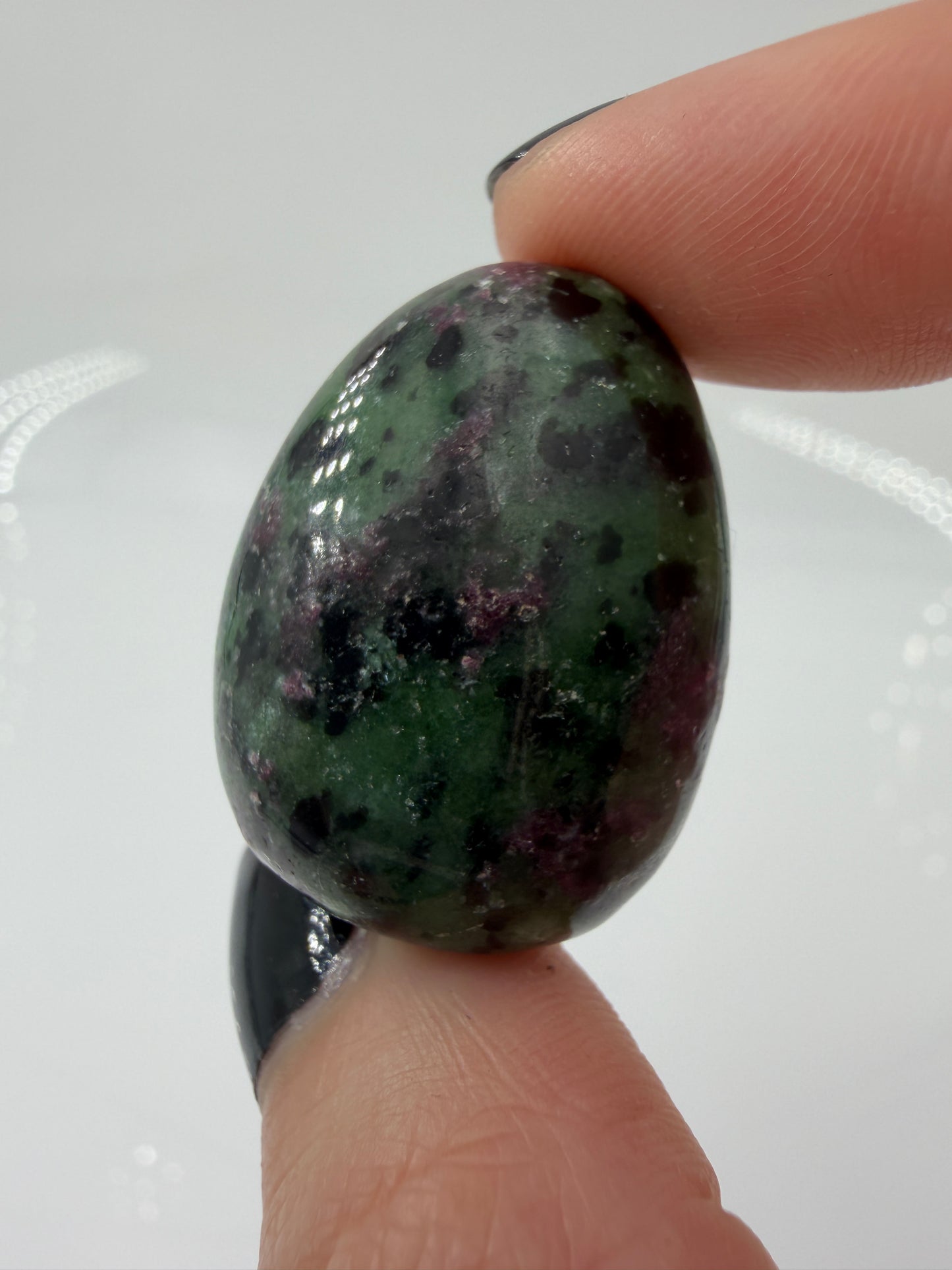 Rubin in Zoisit Trommelsteine