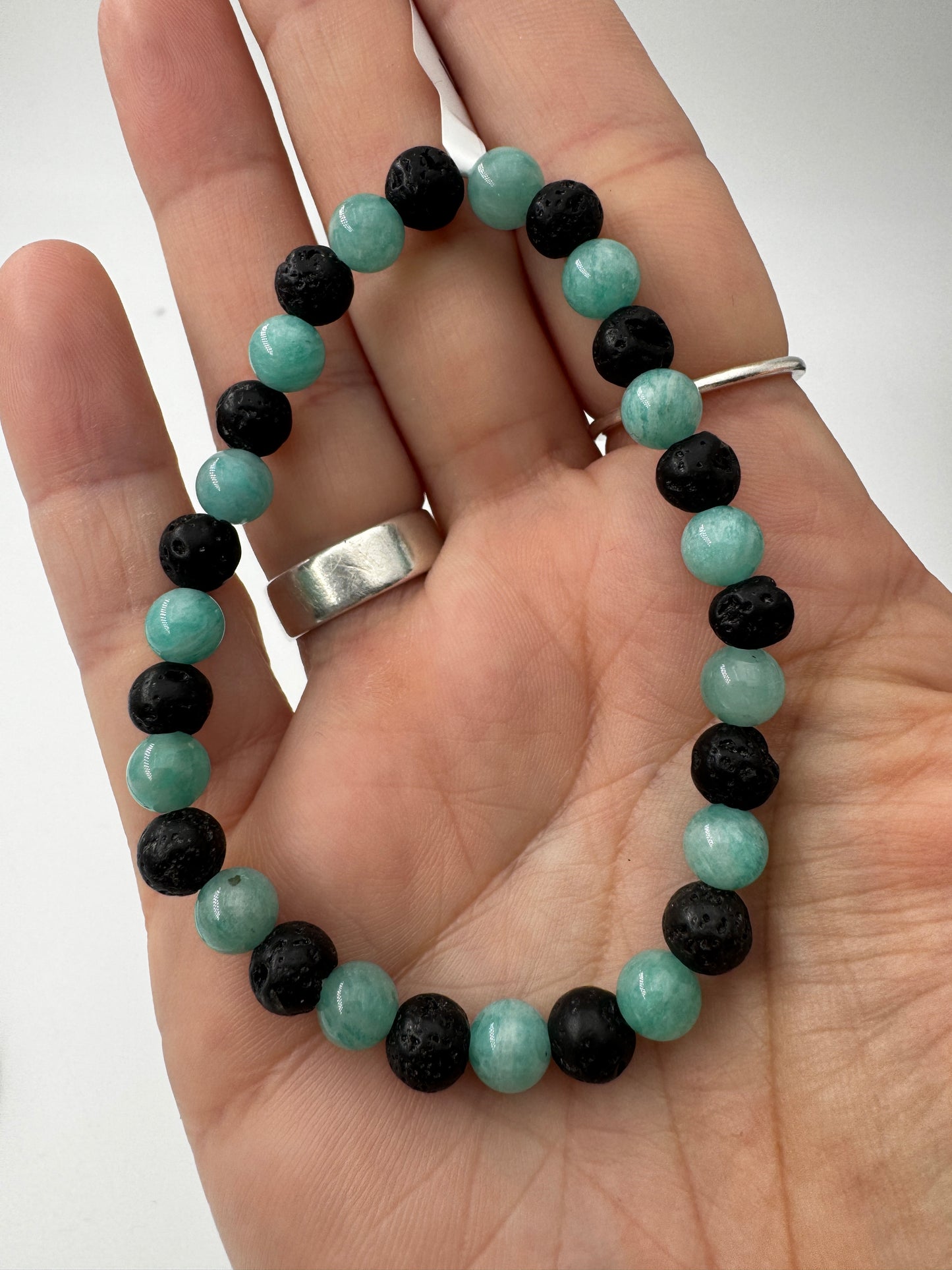 Vulkangestein Armbänder