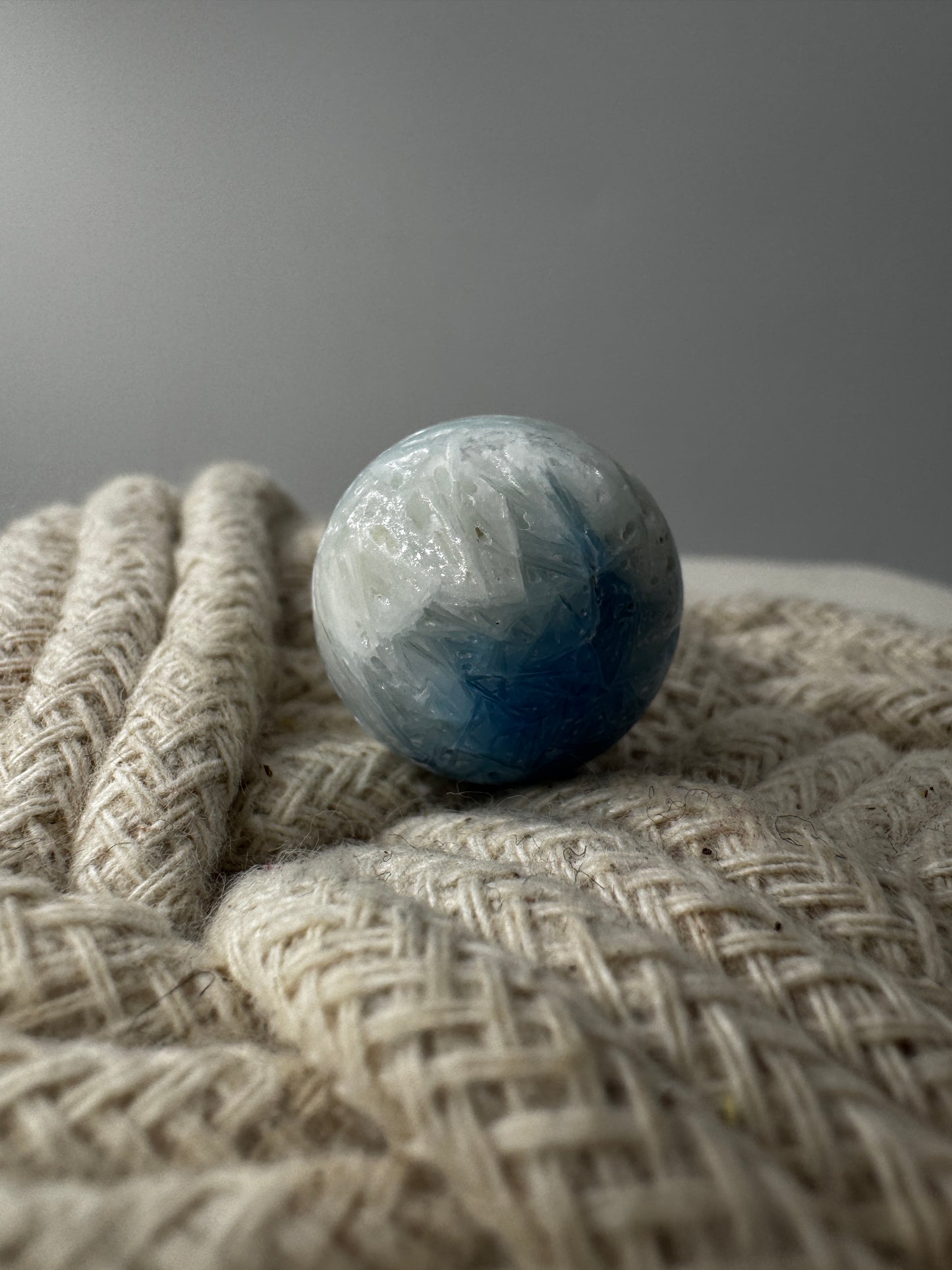 Blue Ice Kugel IB49