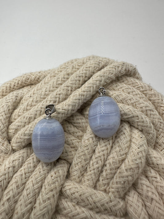 Blauer Chalcedon Anhänger