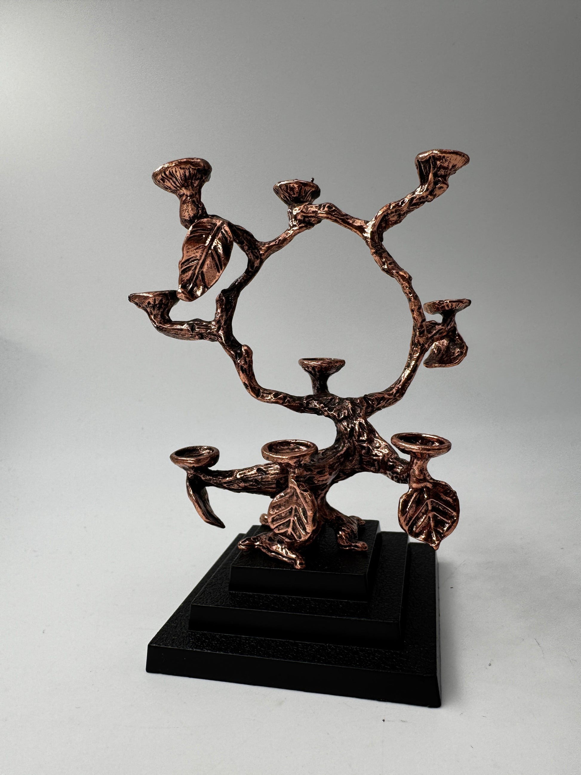 Kugelhalter in Baumform aus Metall K34, 12×9 cm, mit 9 Halterungen für Minikugeln – dekoratives Display für Mineralien und Kristallsphären.