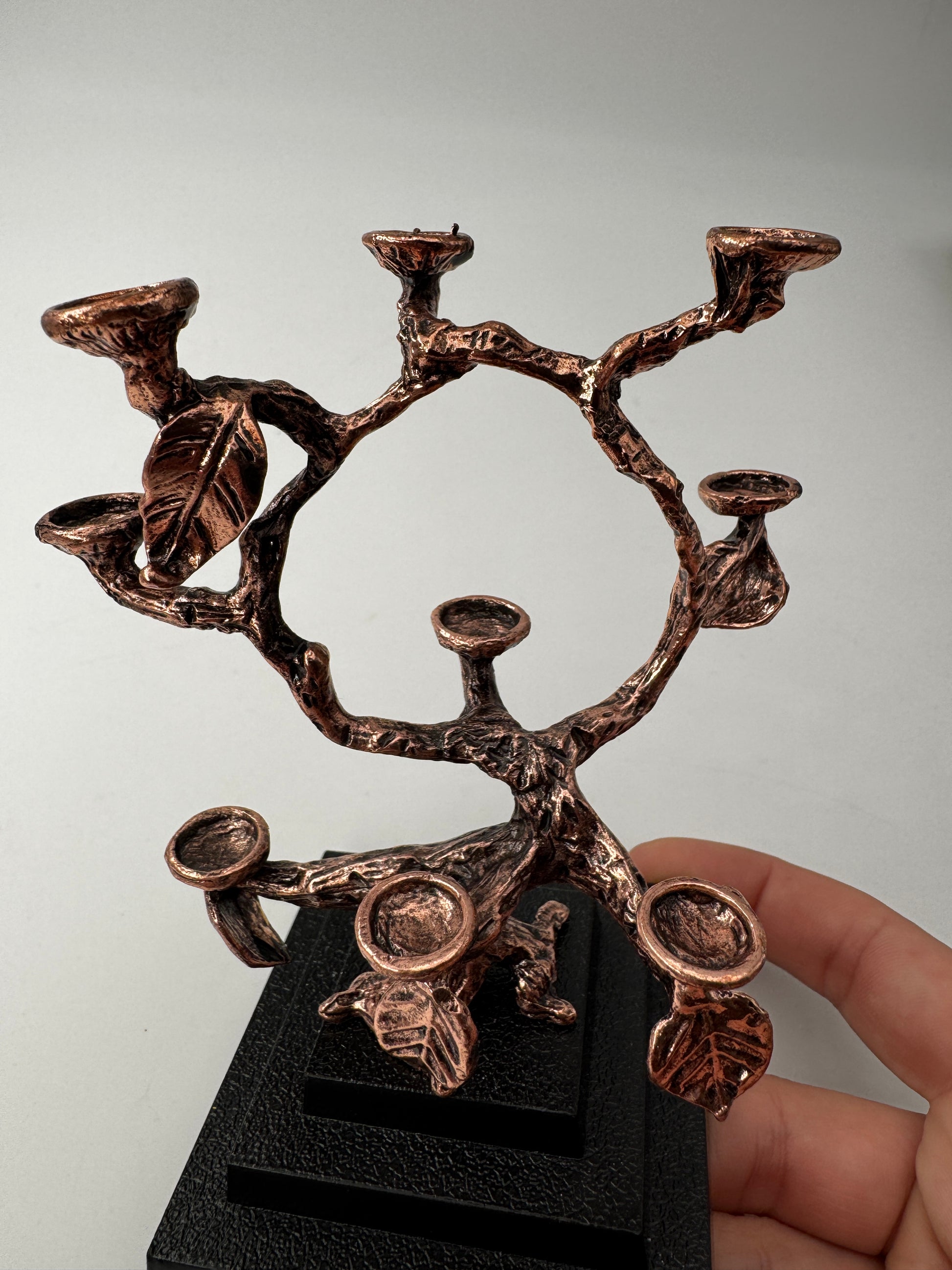 Kugelhalter in Baumform aus Metall K34, 12×9 cm, mit 9 Halterungen für Minikugeln – dekoratives Display für Mineralien und Kristallsphären.