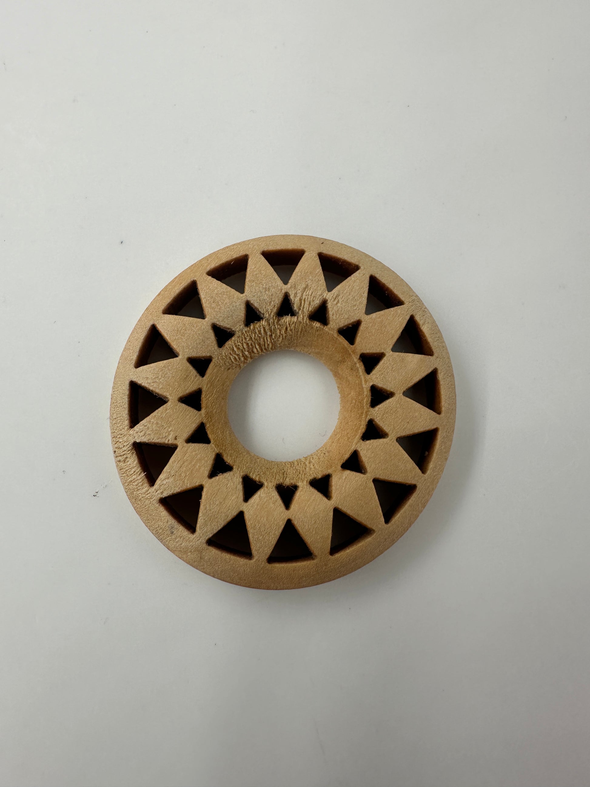 Kugelhalter aus Holz