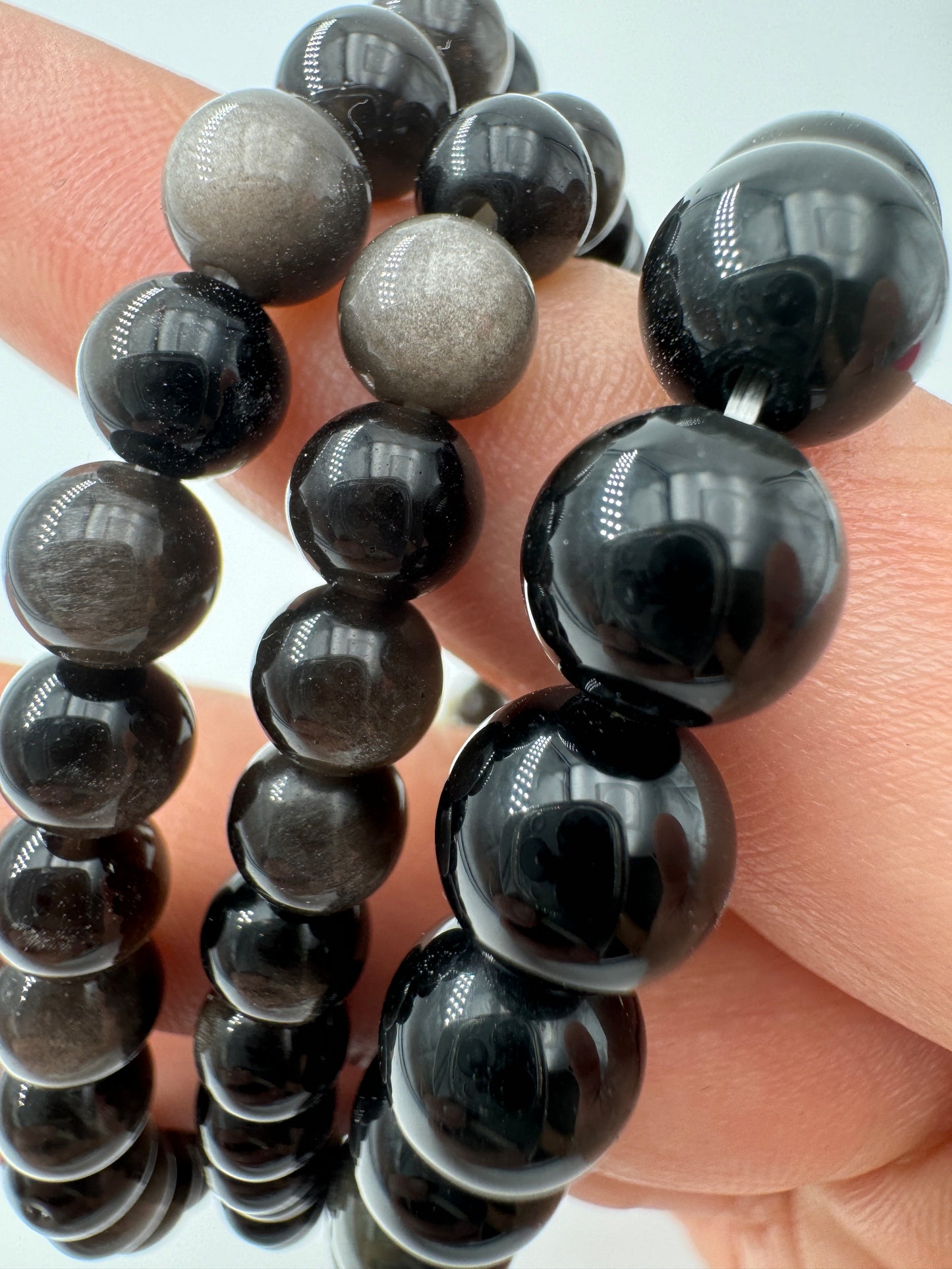 Obsidian Kugelarmband, 6 mm, Umfang 19 cm – vulkanisches Gesteinsglas mit tiefschwarzem, glasartigem Glanz