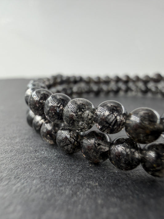 Kugelarmband aus Schwarzem Turmalin in Quarz (Schörl) SR9 – mineralogisches Unikat, 4 mm, Umfang 18 cm