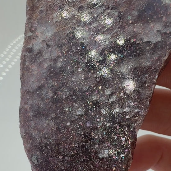 Iolith-Sonnenstein-Scheibe IS34 mit grauvioletten Bereichen und feinen Glitzerpunkten